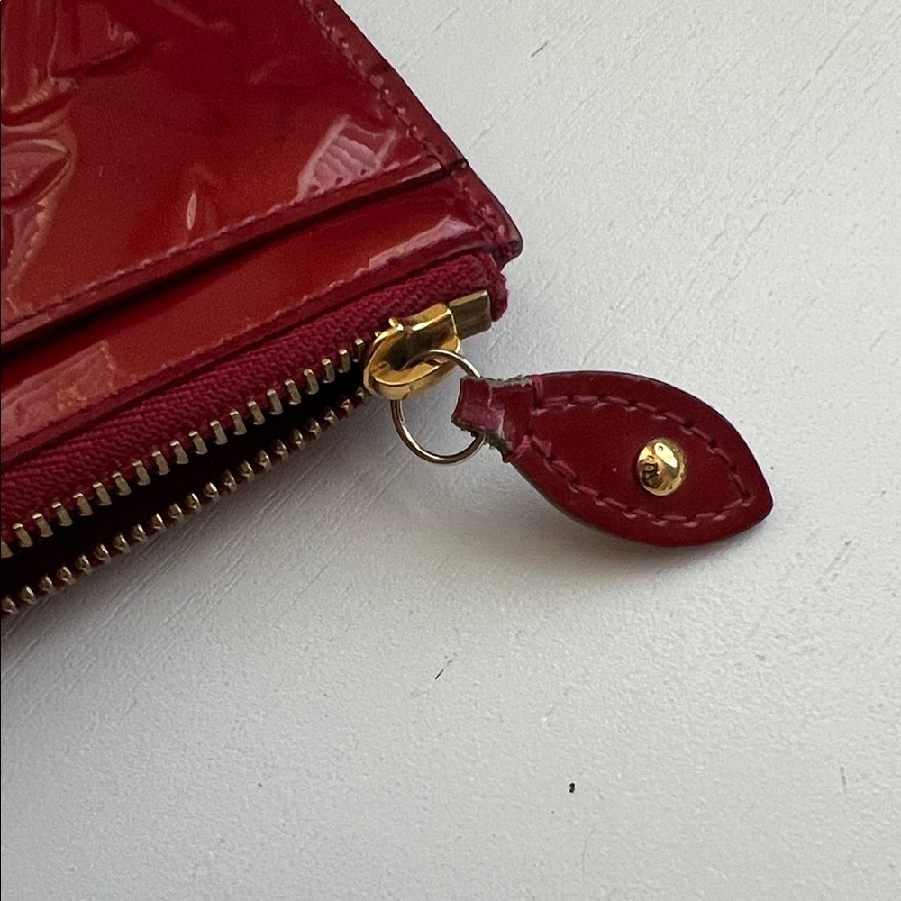 Louis Vuitton Cherry Red Patent Leather Pouch card holder keychain - Picture 7 of 8